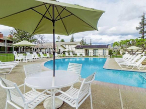 Napa Charm, Minutes to Wineries